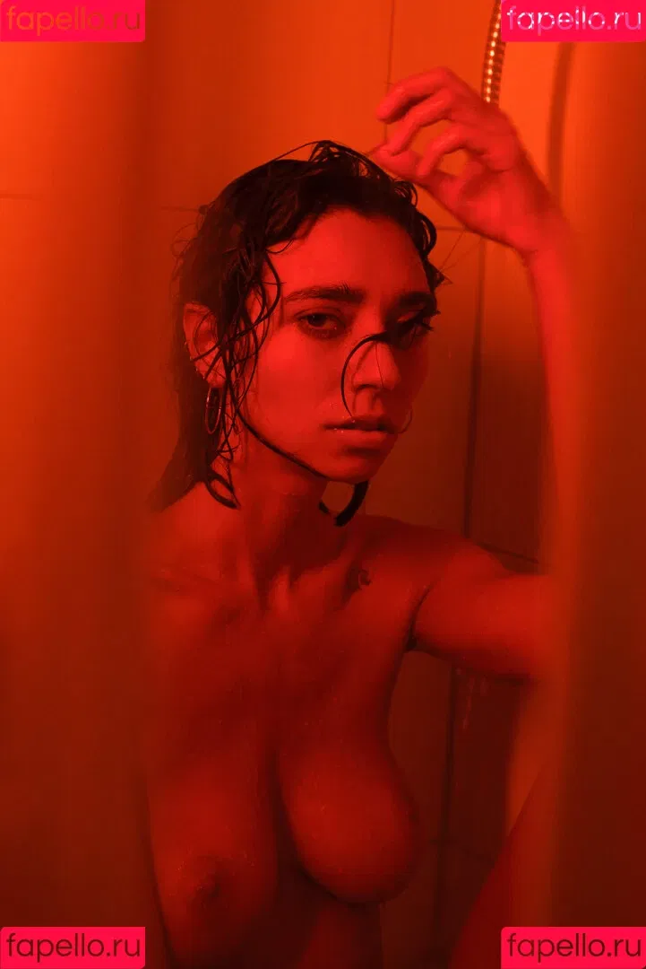 ireenel_ Onlyfans Photo Gallery 