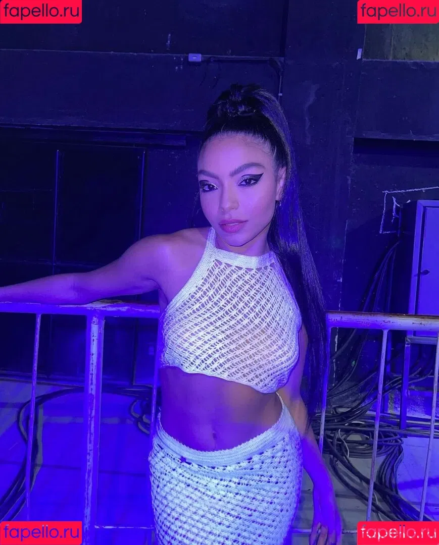Any Gabrielly Onlyfans Photo Gallery 