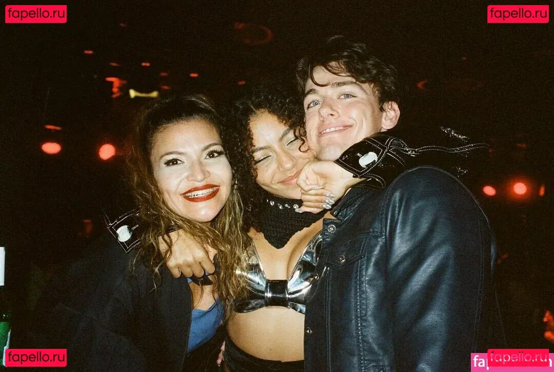 Any Gabrielly Onlyfans Photo Gallery 