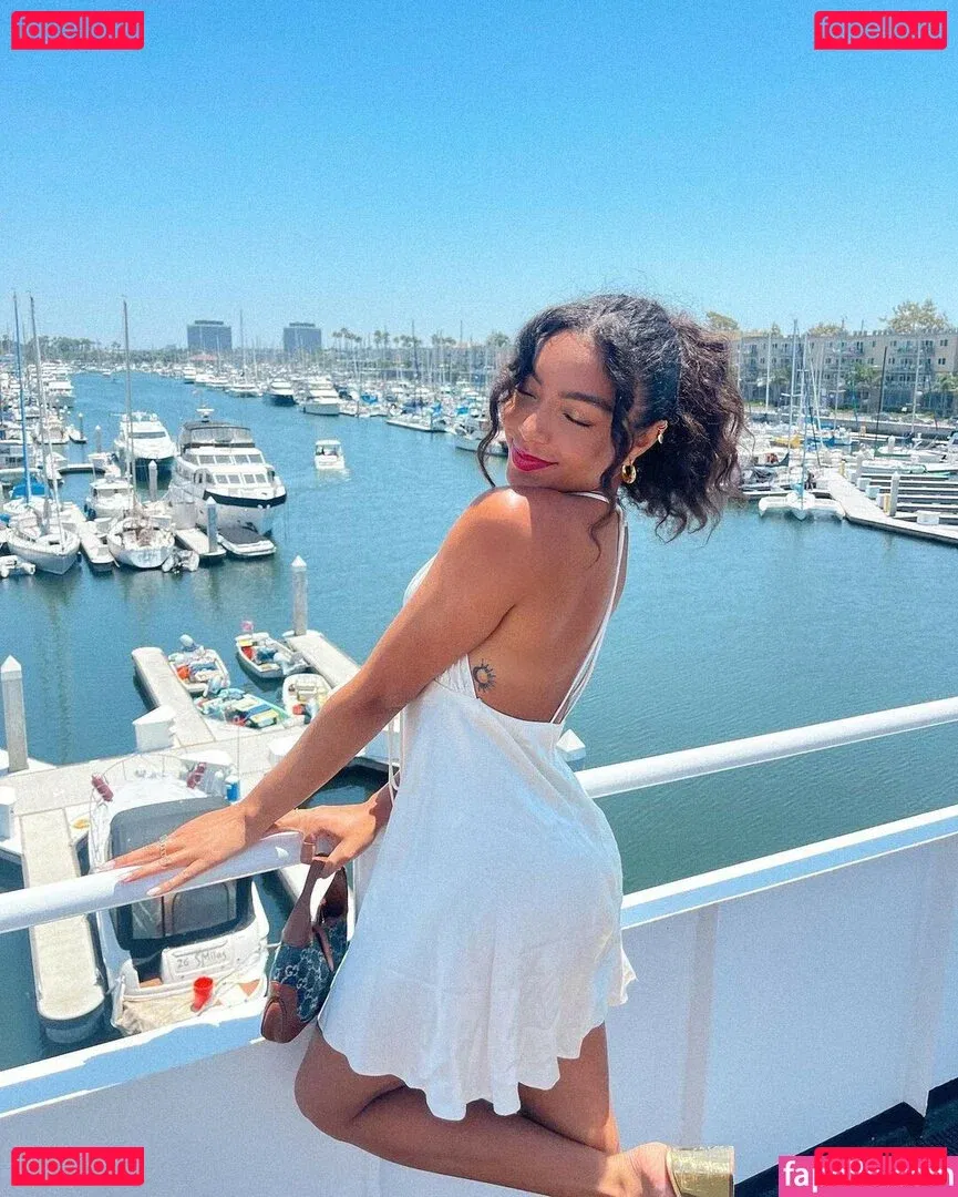 Any Gabrielly Onlyfans Photo Gallery 