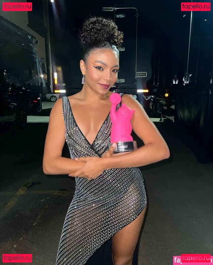 Any Gabrielly Onlyfans Photo Gallery 