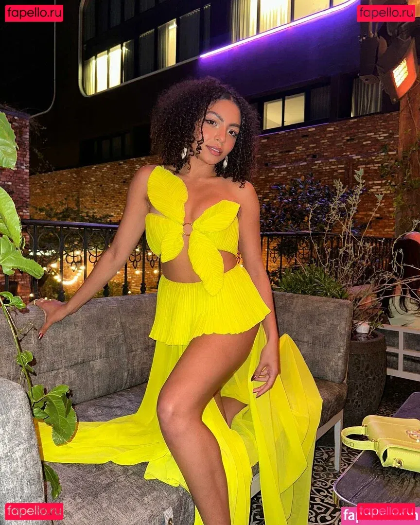 Any Gabrielly Onlyfans Photo Gallery 