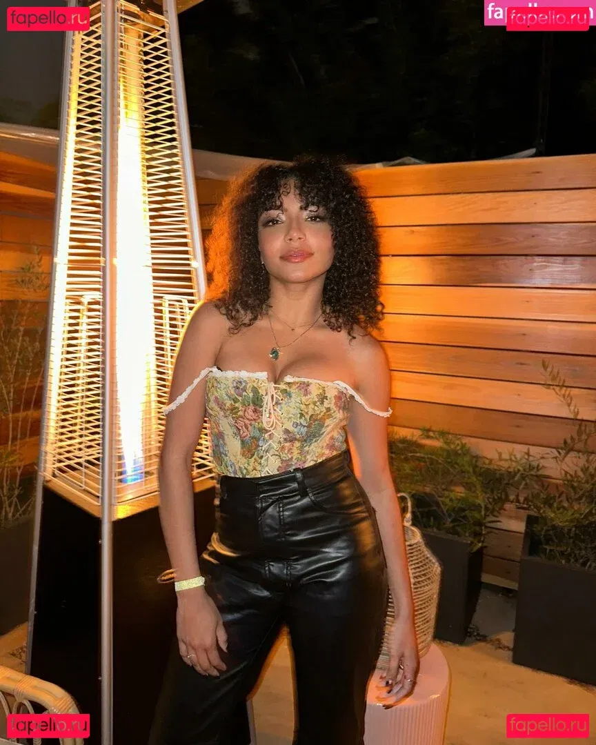 Any Gabrielly Onlyfans Photo Gallery 