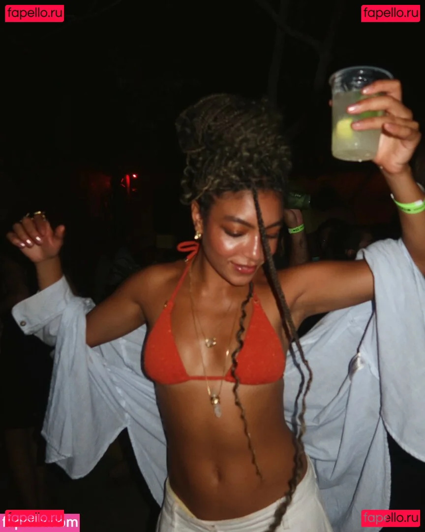 Any Gabrielly Onlyfans Photo Gallery 