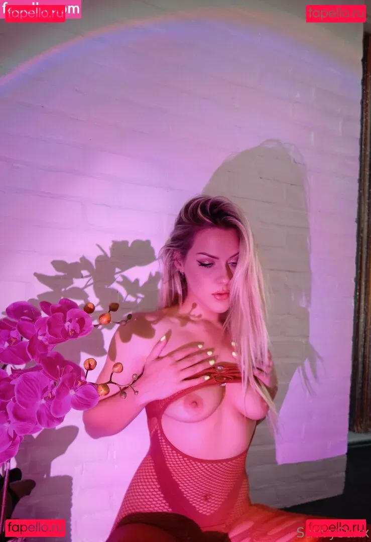 savvysuxx Onlyfans Photo Gallery 