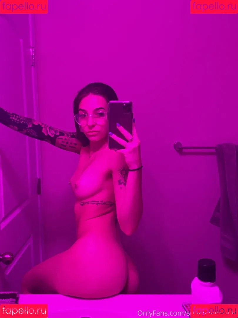 ravengoeswild Onlyfans Photo Gallery 