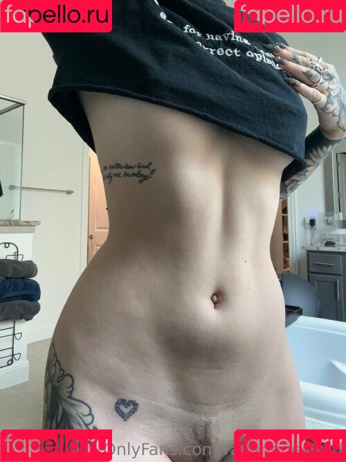 ravengoeswild Onlyfans Photo Gallery 