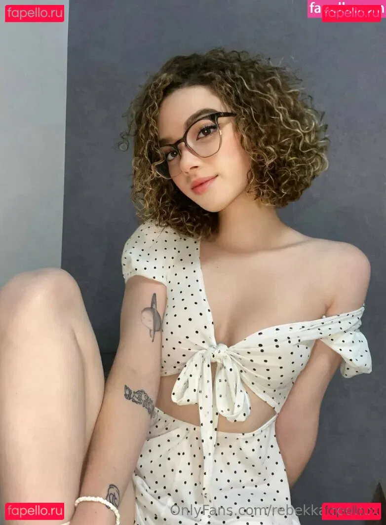 rebekka.red.fox Onlyfans Photo Gallery 