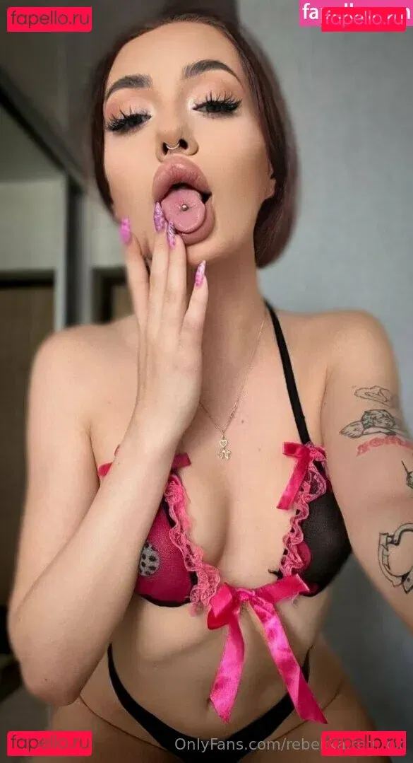 rebekka.red.fox Onlyfans Photo Gallery 