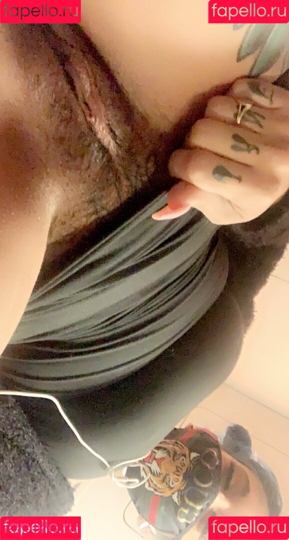 lovelygia Onlyfans Photo Gallery 