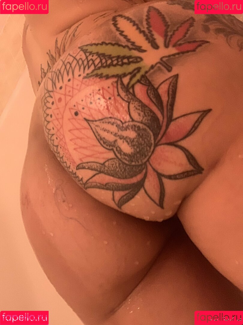 lovelygia Onlyfans Photo Gallery 