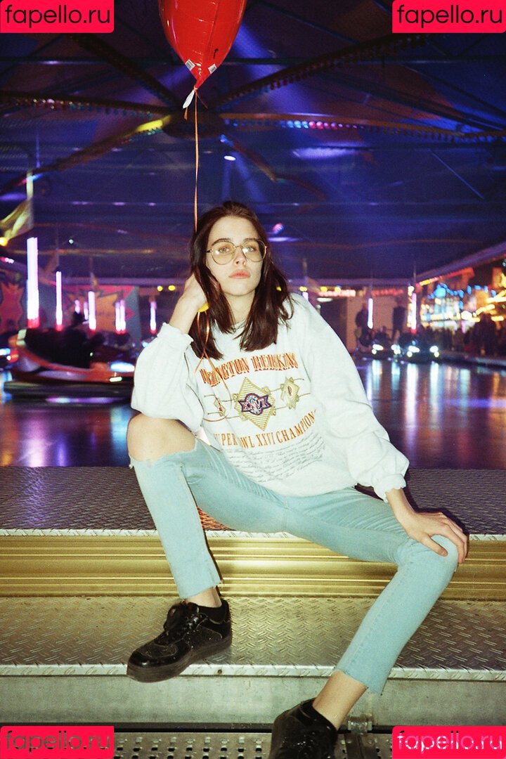 Ariane Ganz Onlyfans Photo Gallery 