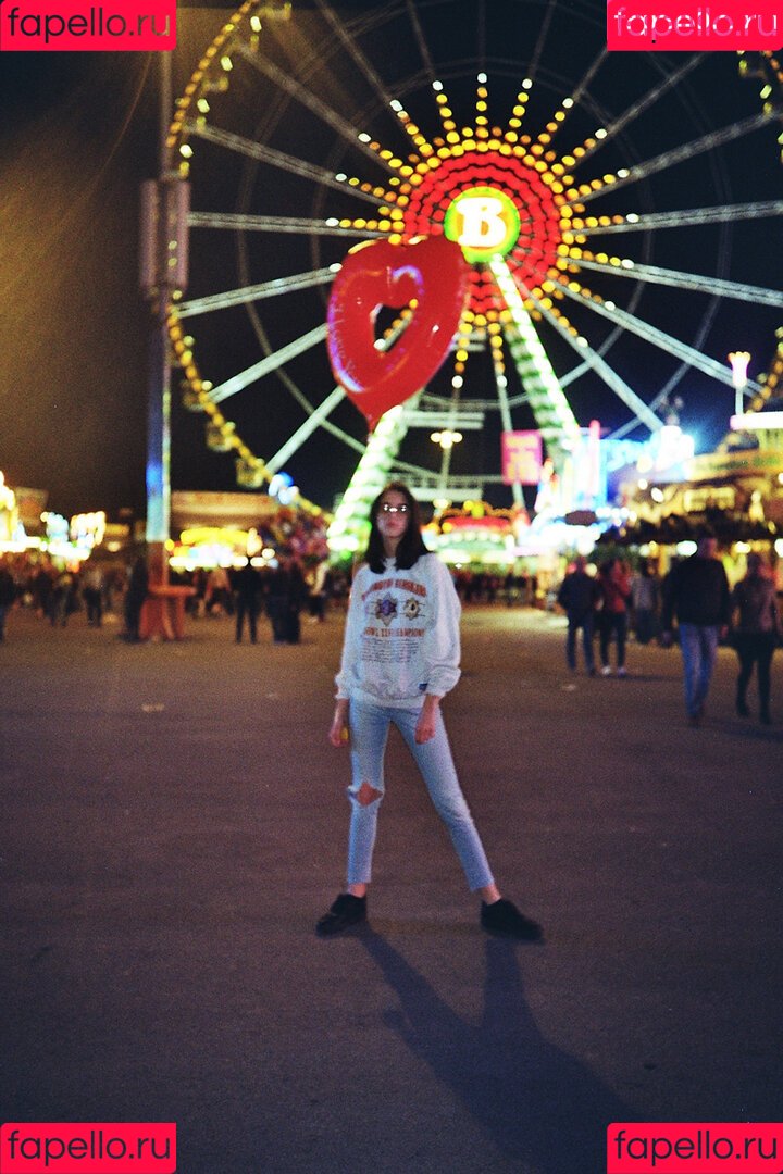 Ariane Ganz Onlyfans Photo Gallery 