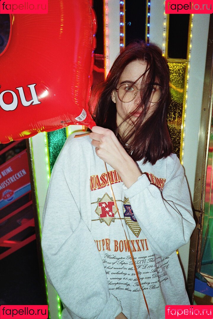 Ariane Ganz Onlyfans Photo Gallery 