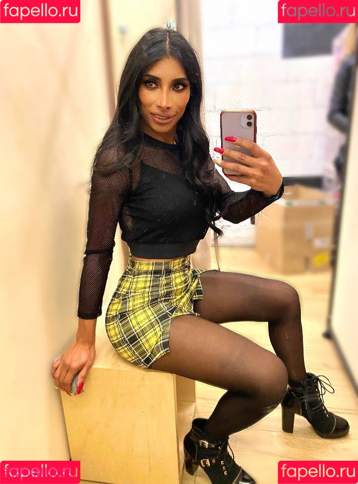 Alexia Lombardi Onlyfans Photo Gallery 