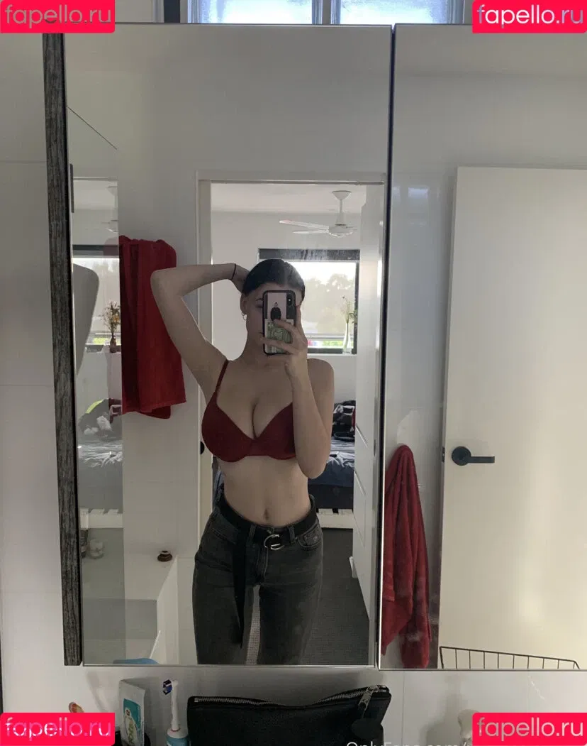 Carolyn Marcinkus Onlyfans Photo Gallery 