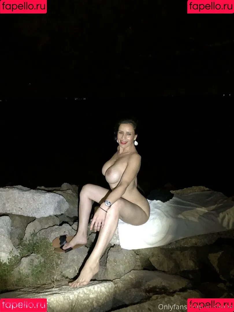 yusimee Onlyfans Photo Gallery 