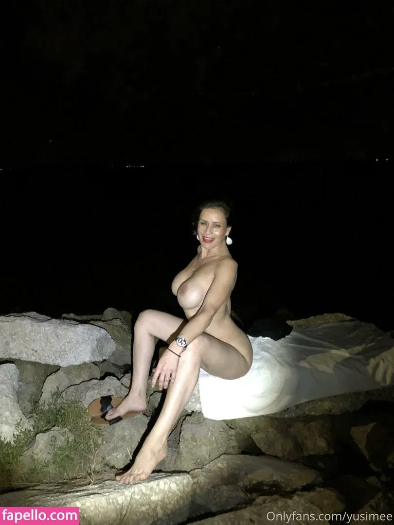 yusimee Onlyfans Photo Gallery 