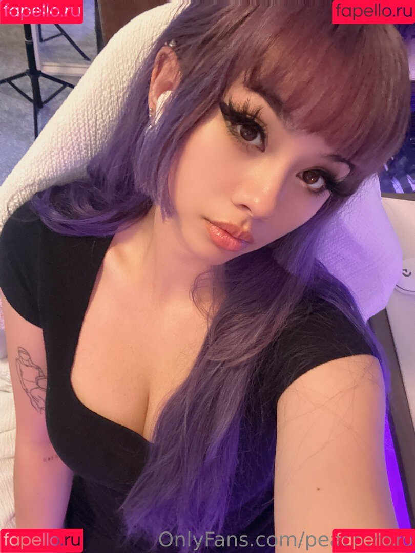 peach.niko Onlyfans Photo Gallery 