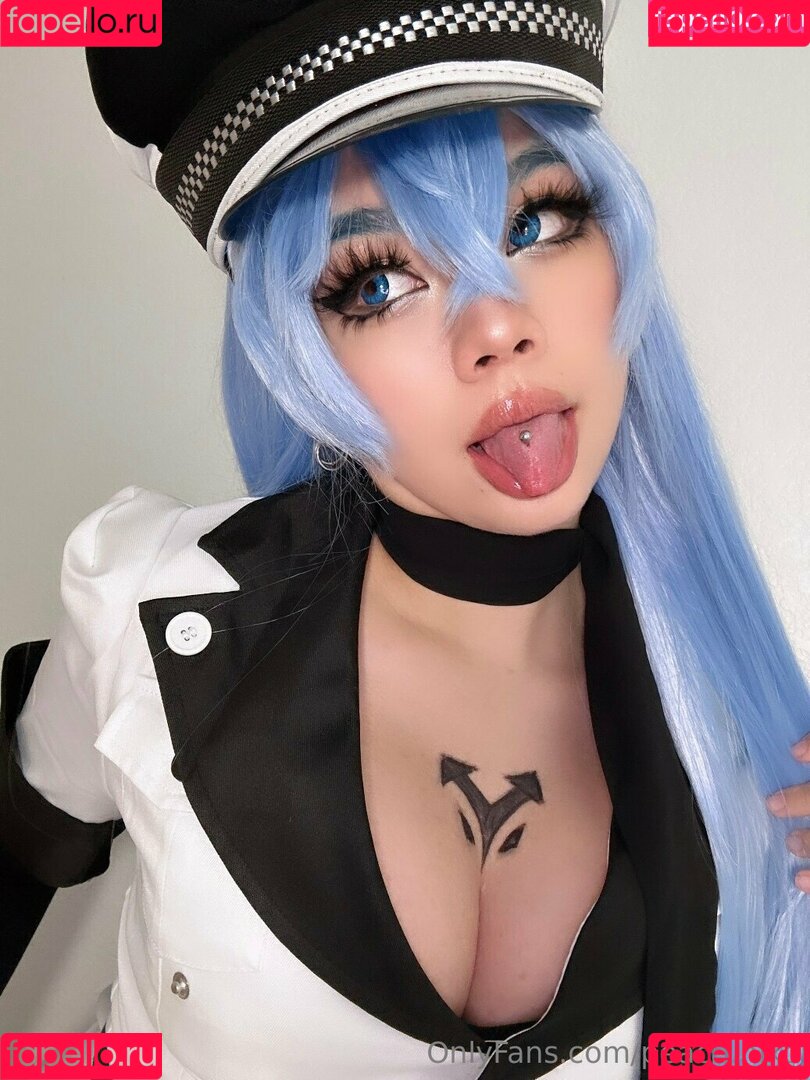 peach.niko Onlyfans Photo Gallery 