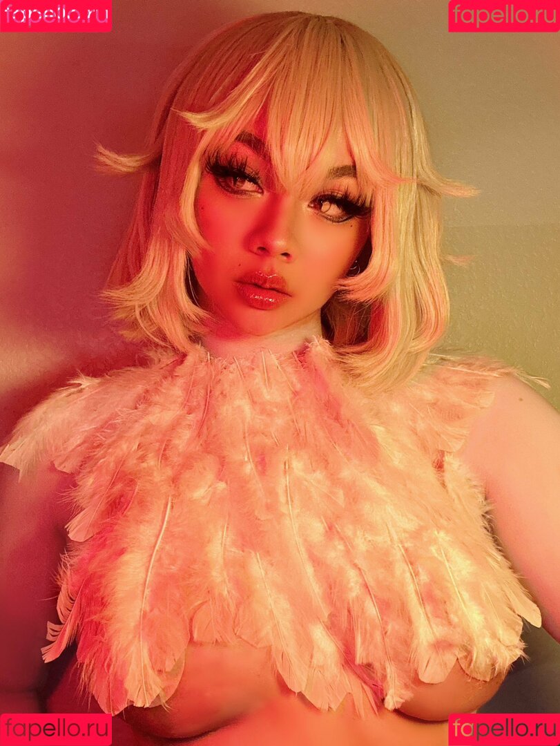 peach.niko Onlyfans Photo Gallery 