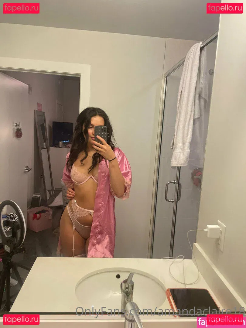 amandaclaire18 Onlyfans Photo Gallery 
