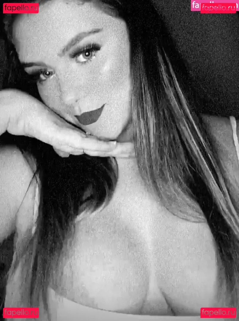 lauratavora Onlyfans Photo Gallery 