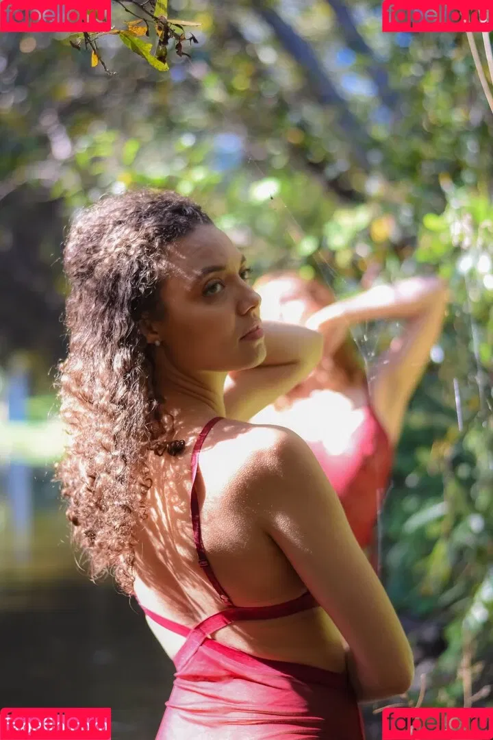 Kayla Coyote Onlyfans Photo Gallery 