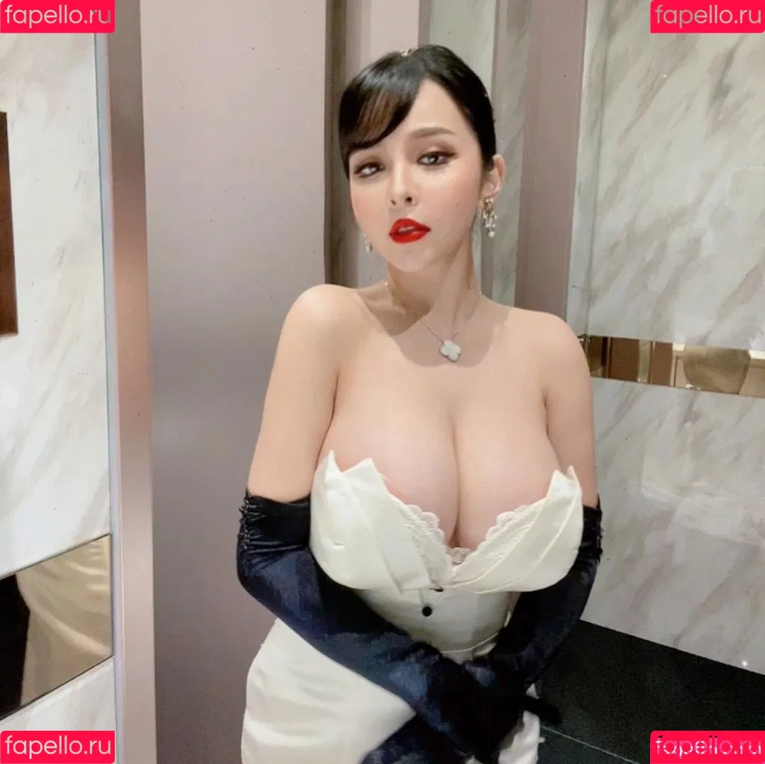 Mandi 香菱 Onlyfans Photo Gallery 