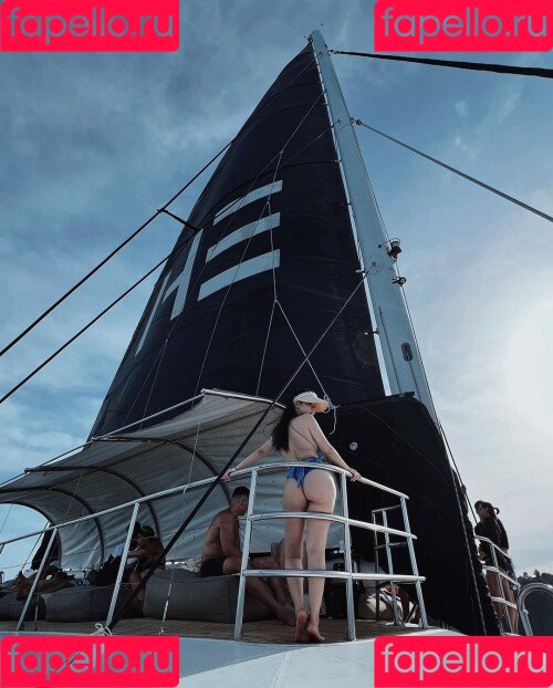 Mandi 香菱 Onlyfans Photo Gallery 