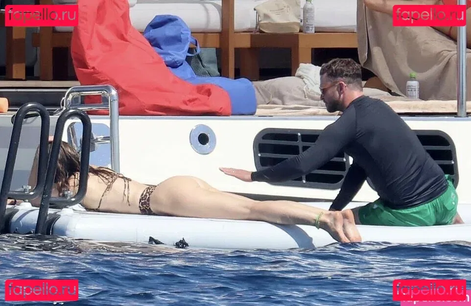 Jessica Biel Onlyfans Photo Gallery 