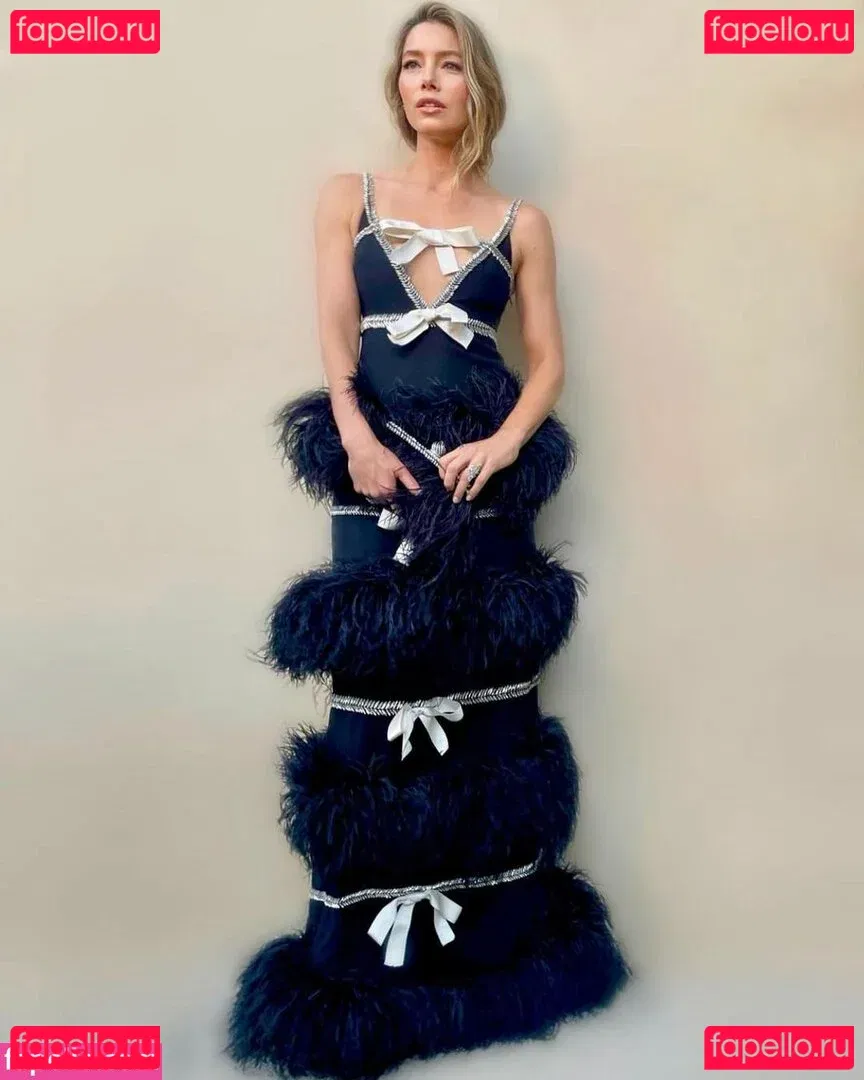 Jessica Biel Onlyfans Photo Gallery 