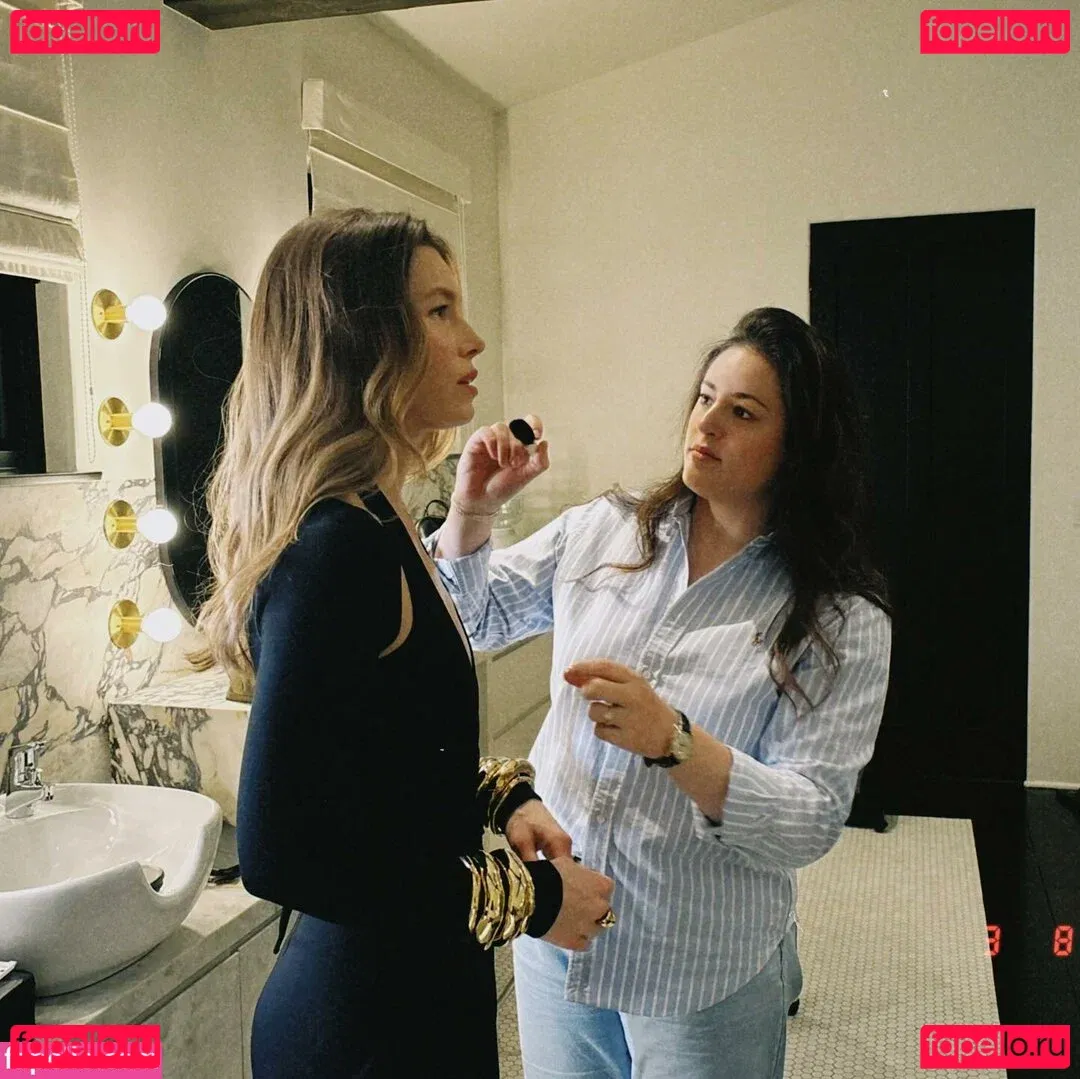 Jessica Biel Onlyfans Photo Gallery 