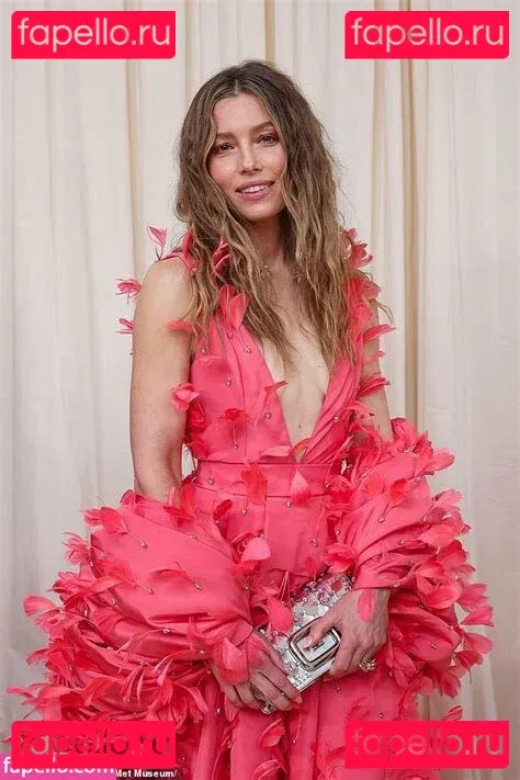 Jessica Biel Onlyfans Photo Gallery 