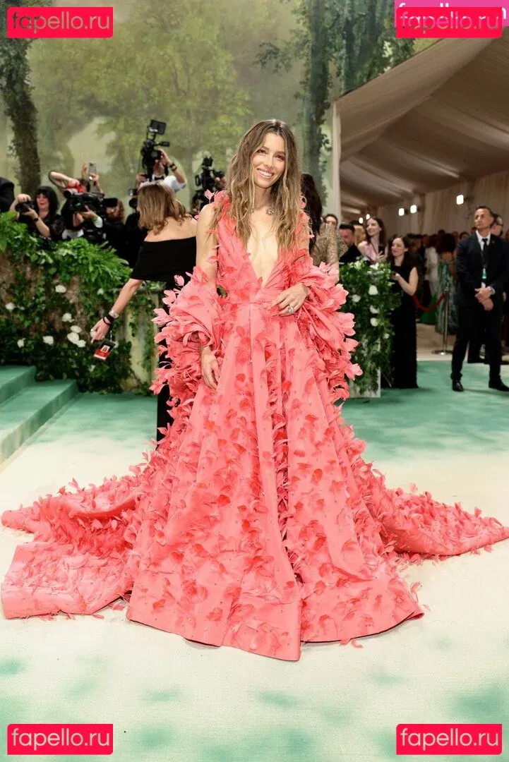 Jessica Biel Onlyfans Photo Gallery 