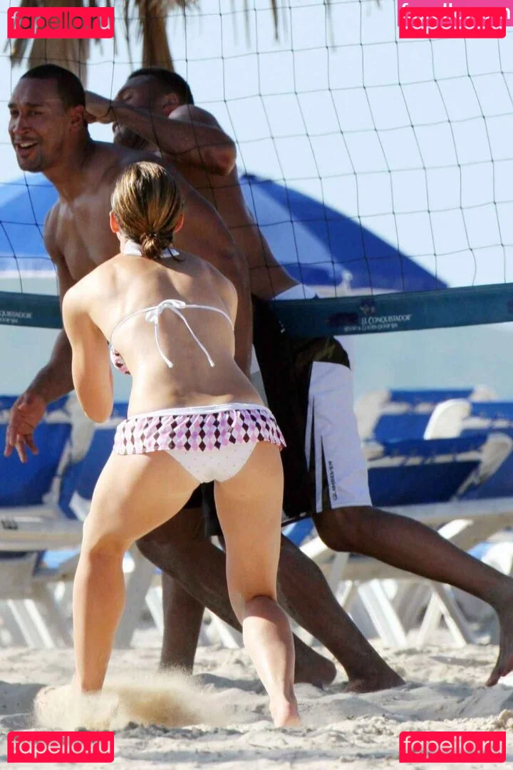 Jessica Biel Onlyfans Photo Gallery 