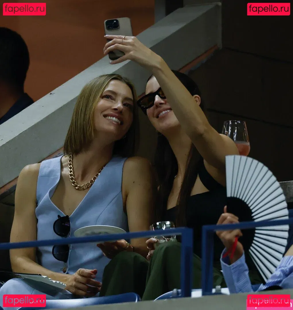 Jessica Biel Onlyfans Photo Gallery 