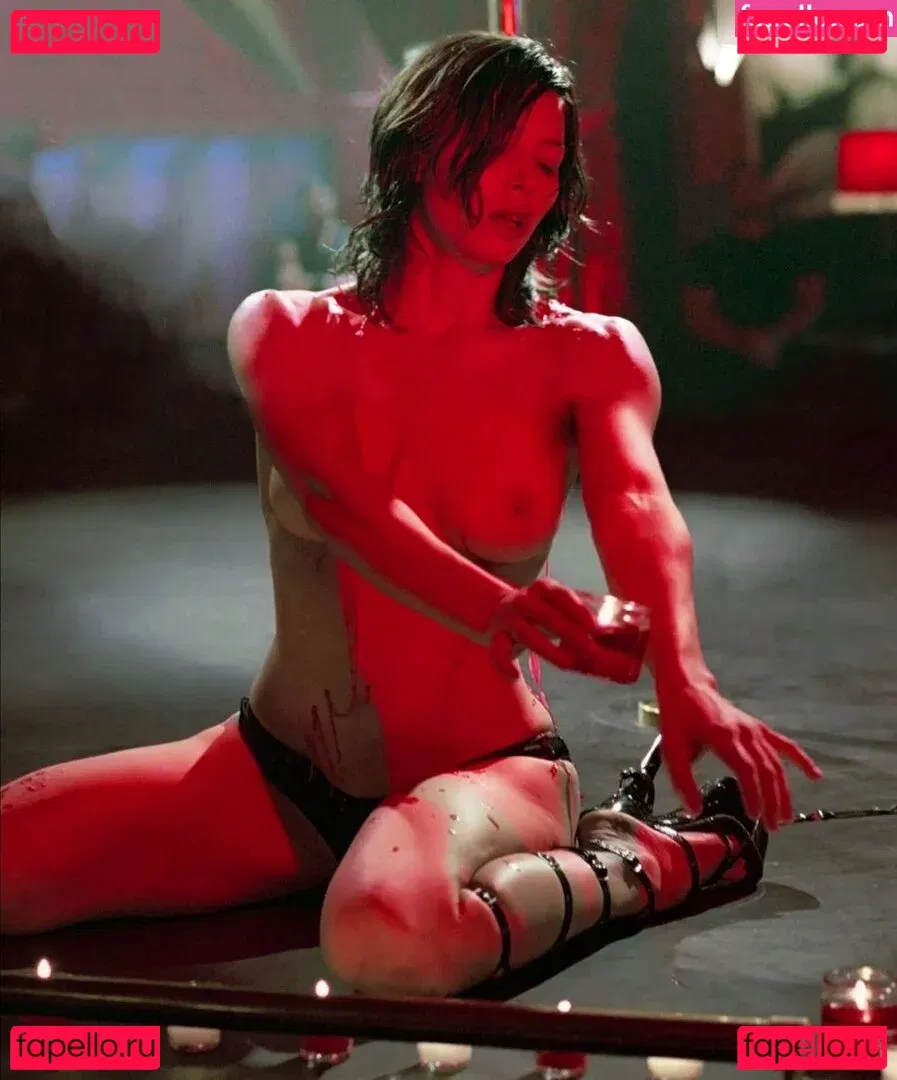 Jessica Biel Onlyfans Photo Gallery 