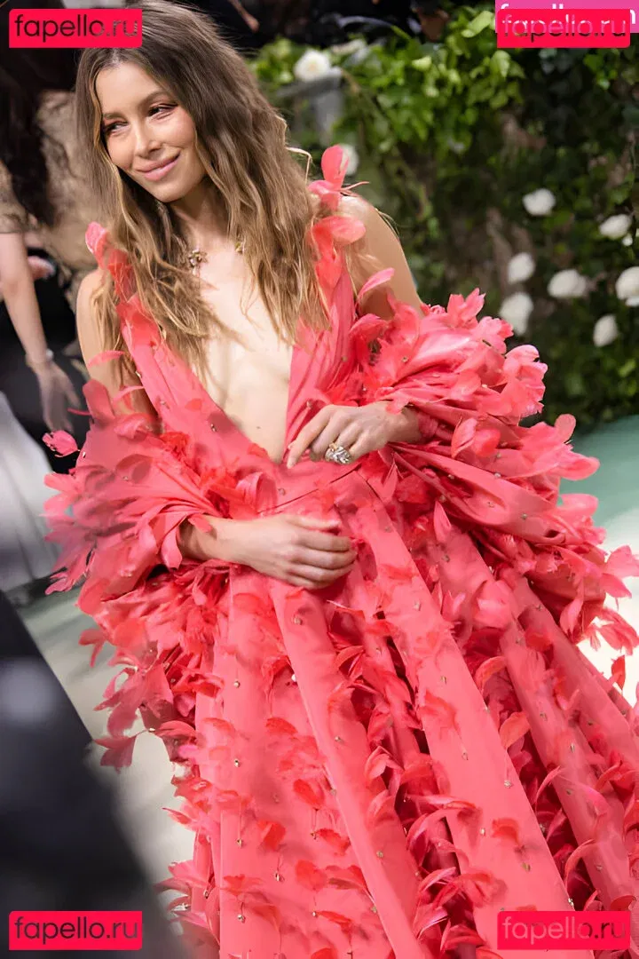 Jessica Biel Onlyfans Photo Gallery 