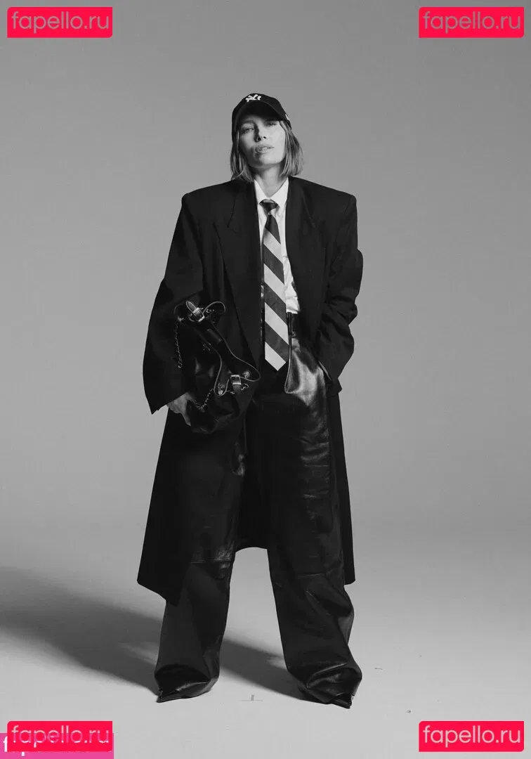 Jessica Biel Onlyfans Photo Gallery 