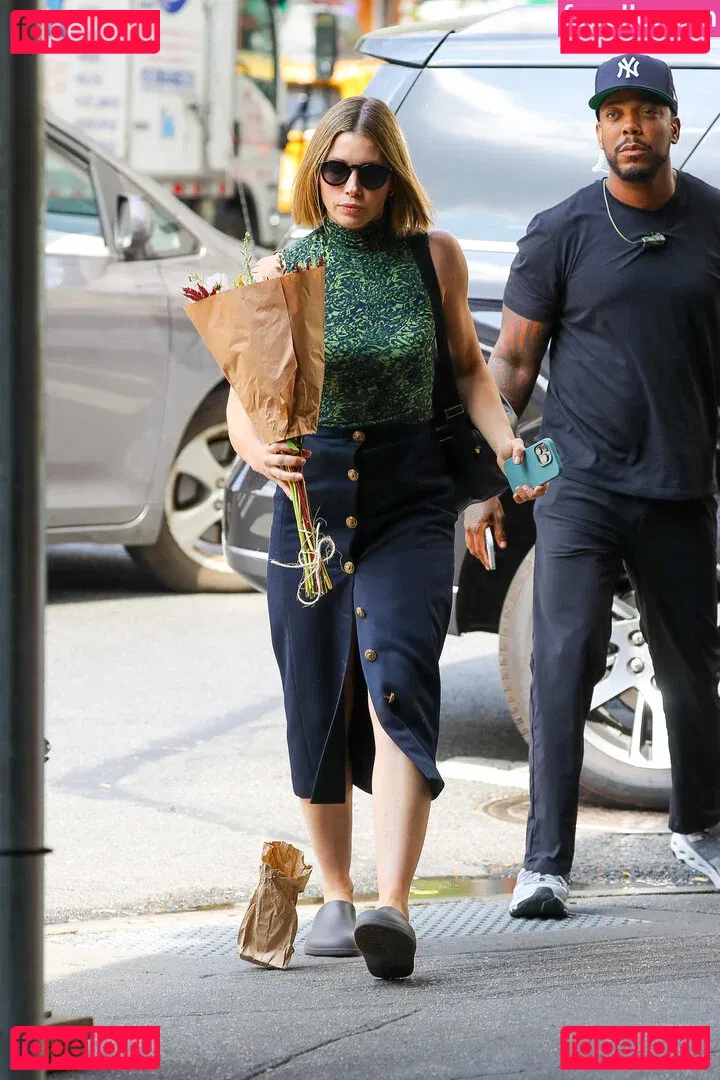 Jessica Biel Onlyfans Photo Gallery 