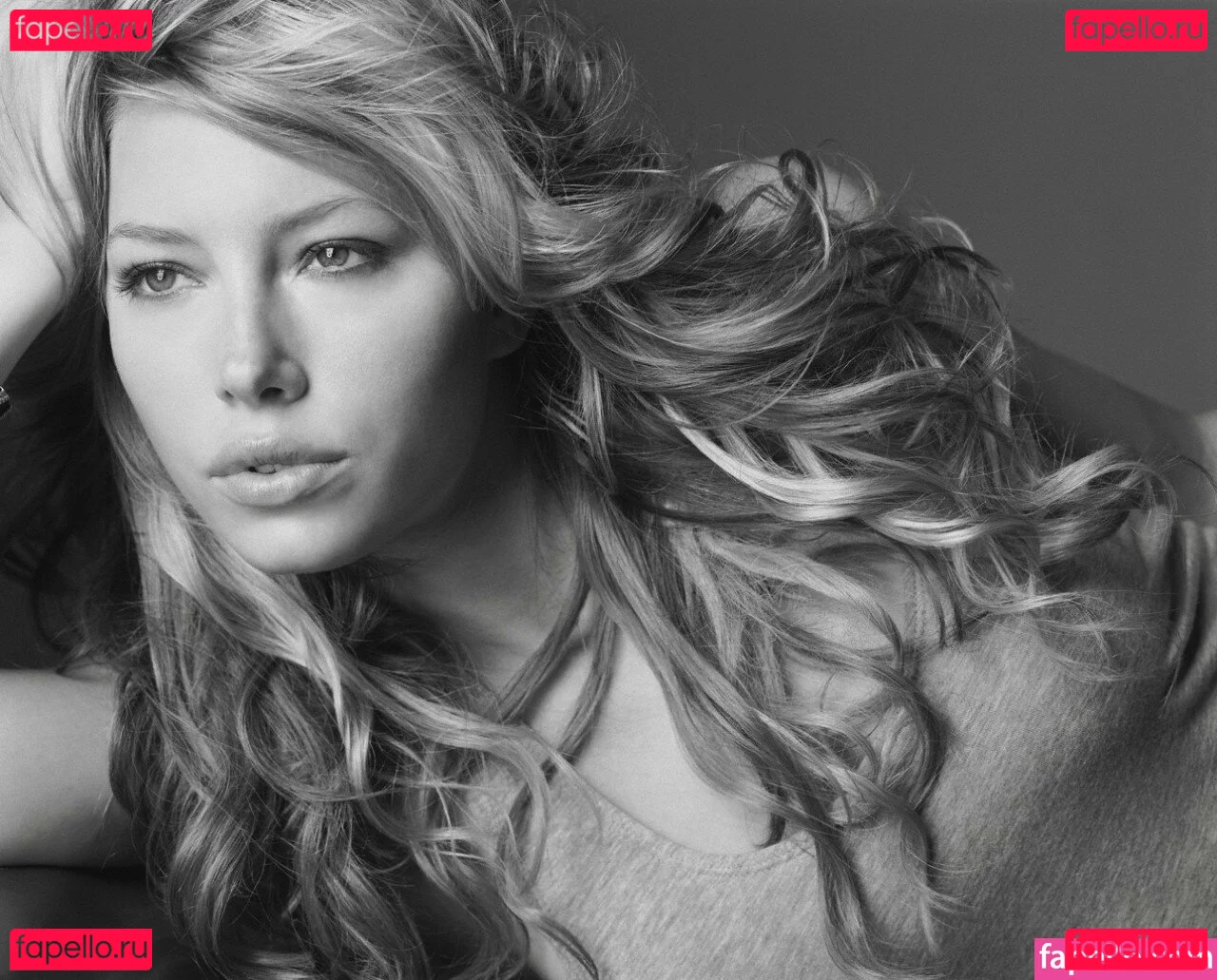 Jessica Biel Onlyfans Photo Gallery 