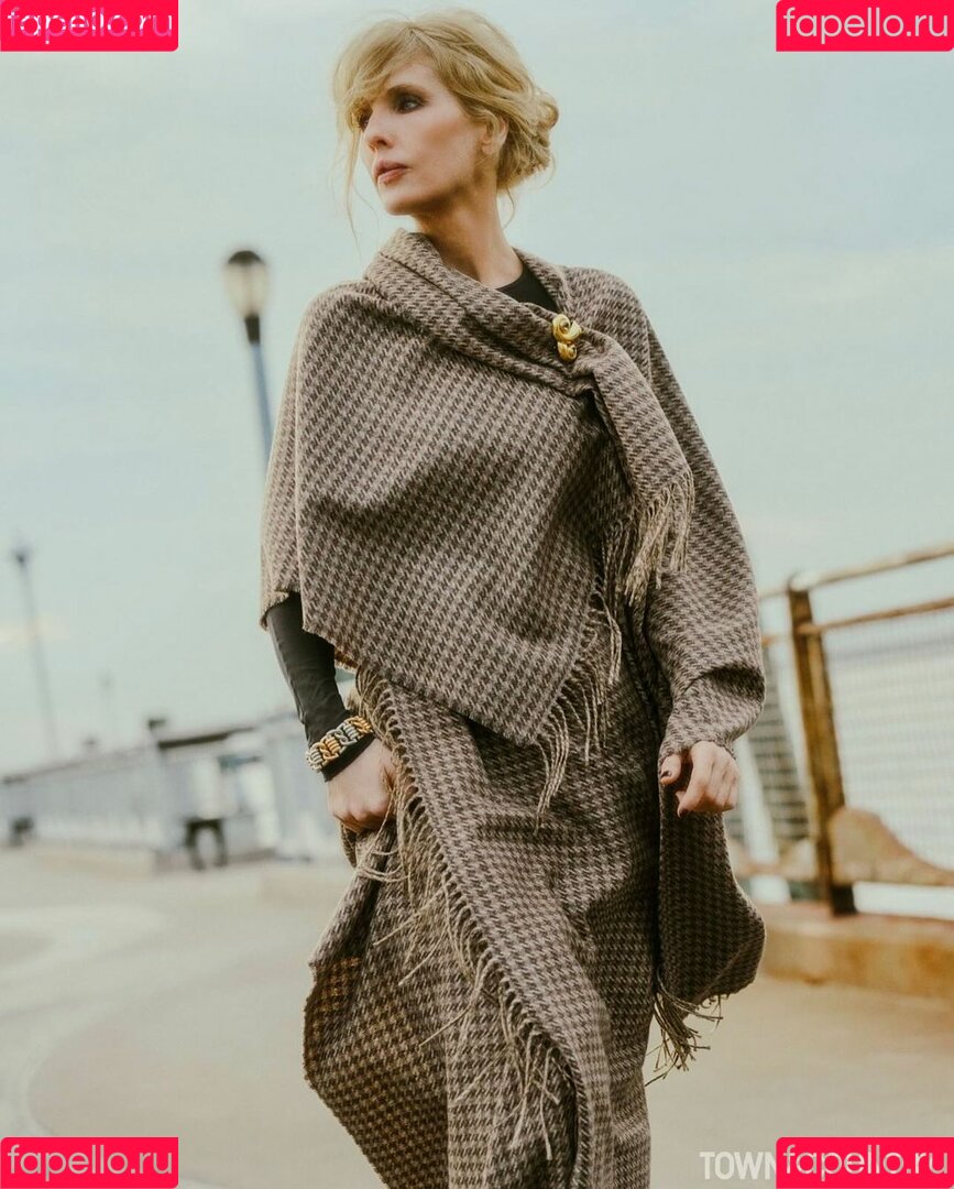 Kelly Reilly Onlyfans Photo Gallery 