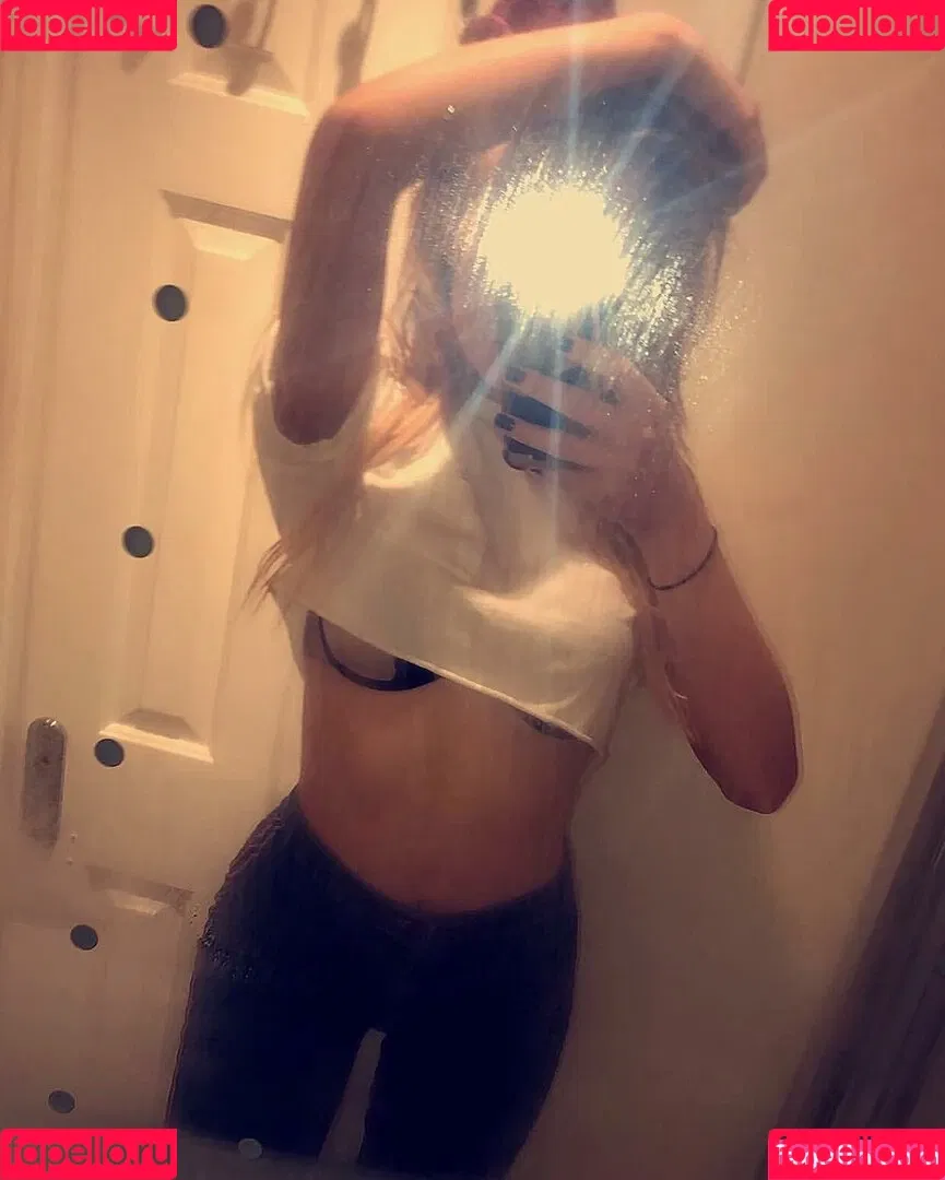 Holly Jo Ballard Onlyfans Photo Gallery 