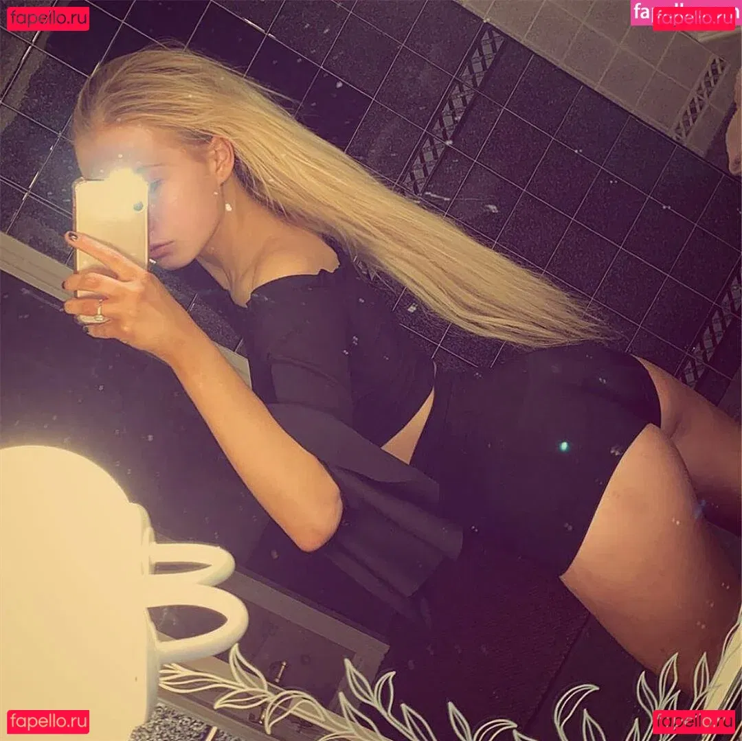 Holly Jo Ballard Onlyfans Photo Gallery 