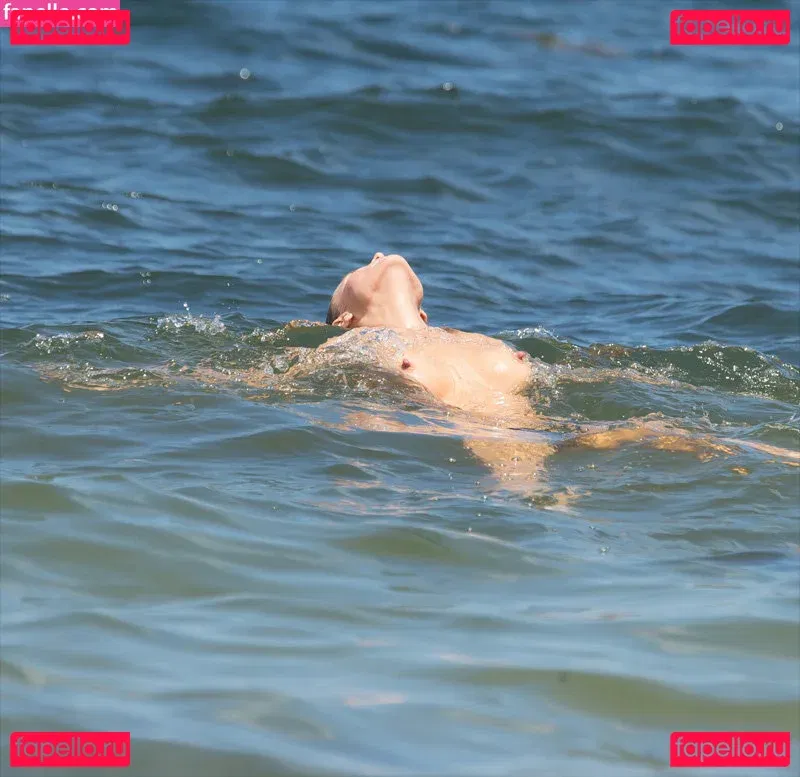 Joanna Krupa Onlyfans Photo Gallery 