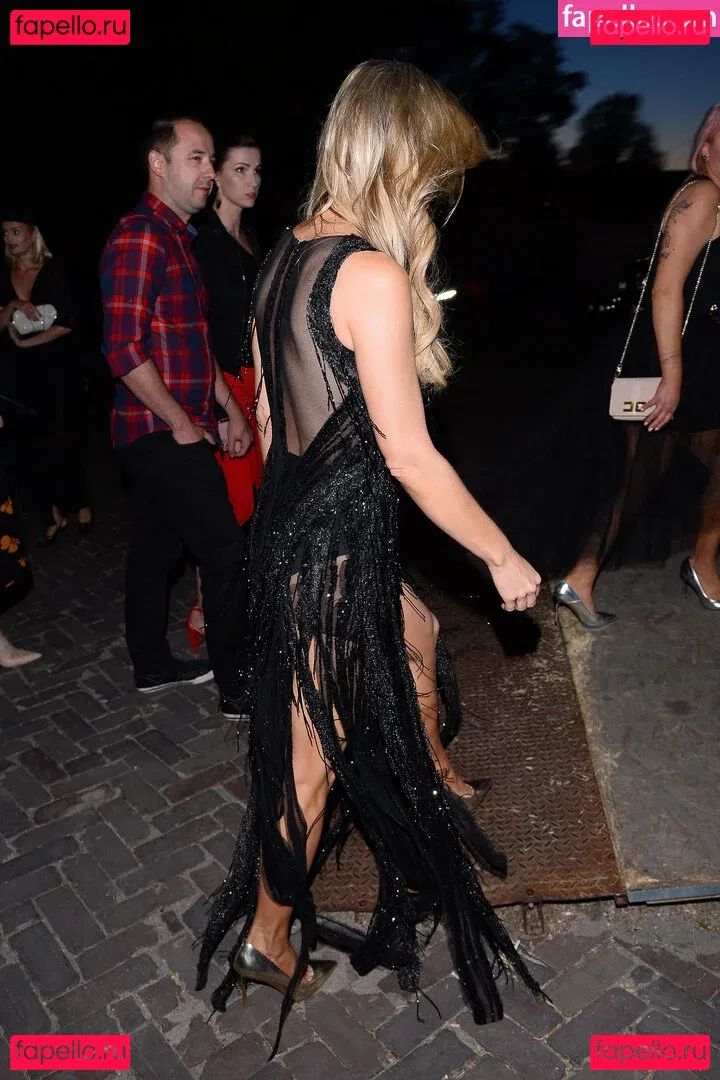 Joanna Krupa Onlyfans Photo Gallery 