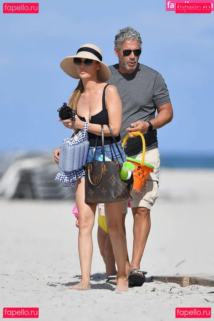 Joanna Krupa Onlyfans Photo Gallery 