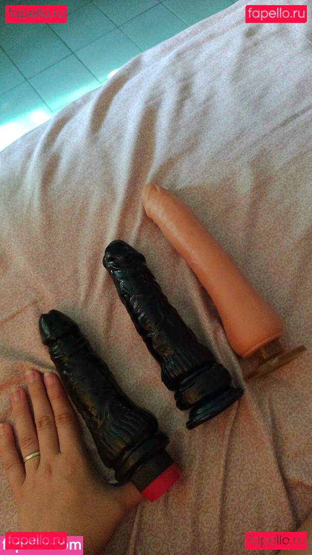 kikimurrks Onlyfans Photo Gallery 