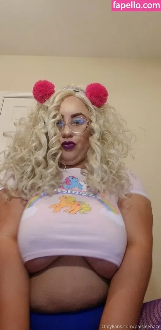 paisleehaze Onlyfans Photo Gallery 